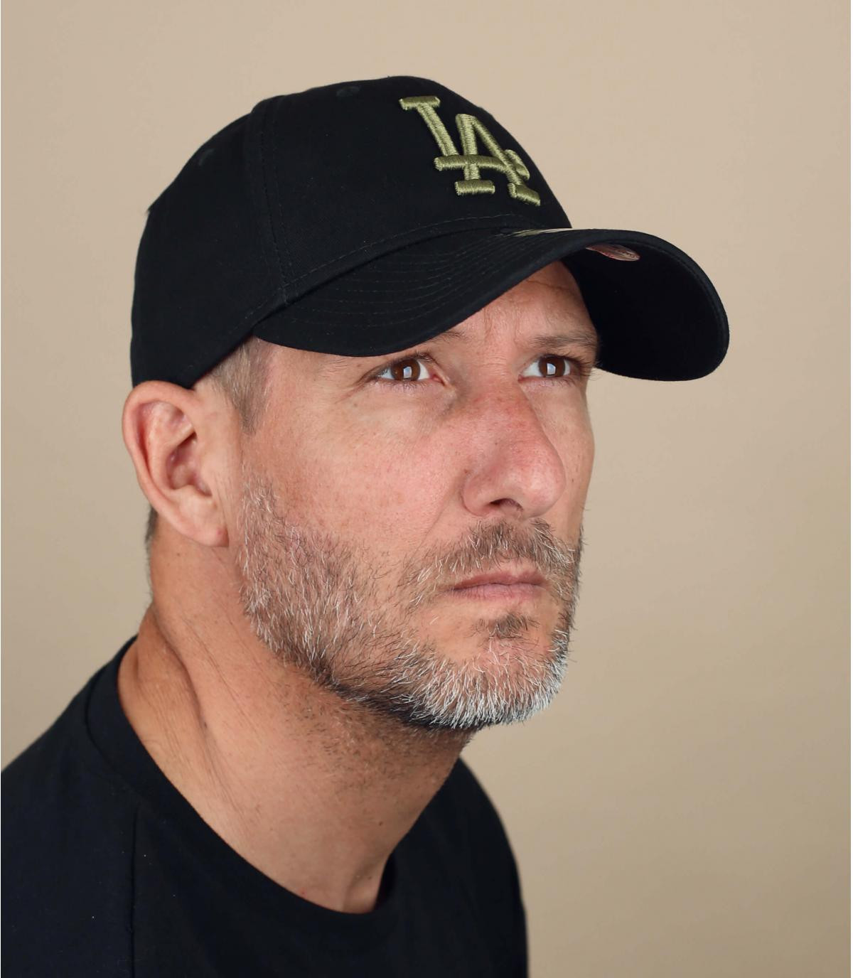 Cap LA schwarz grun Essentail 940 LA black olive New Era Headict